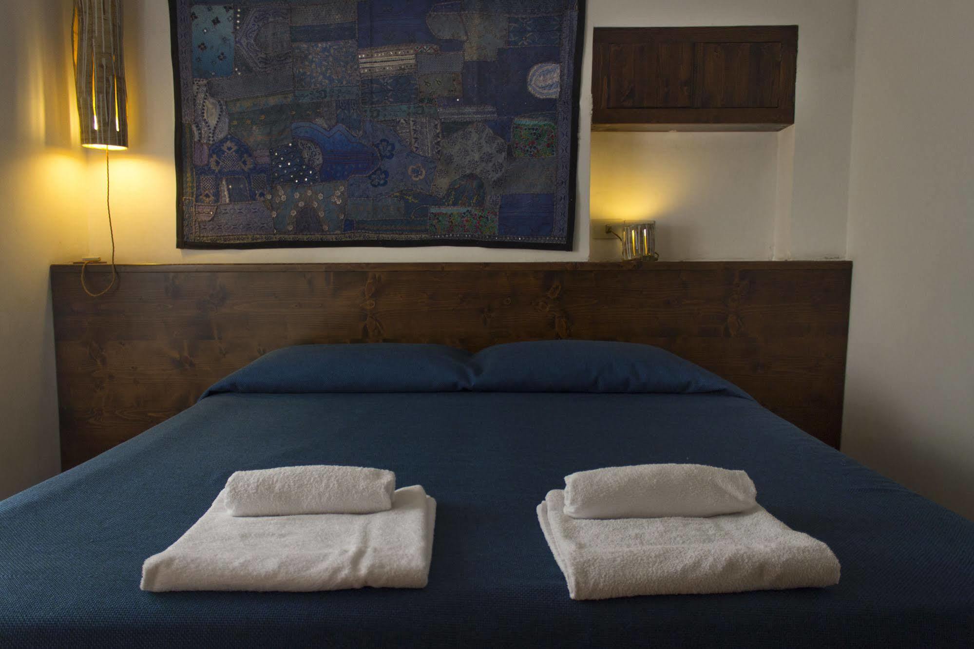 Dimora Dei Giganti Bed & Breakfast Naples Exterior photo